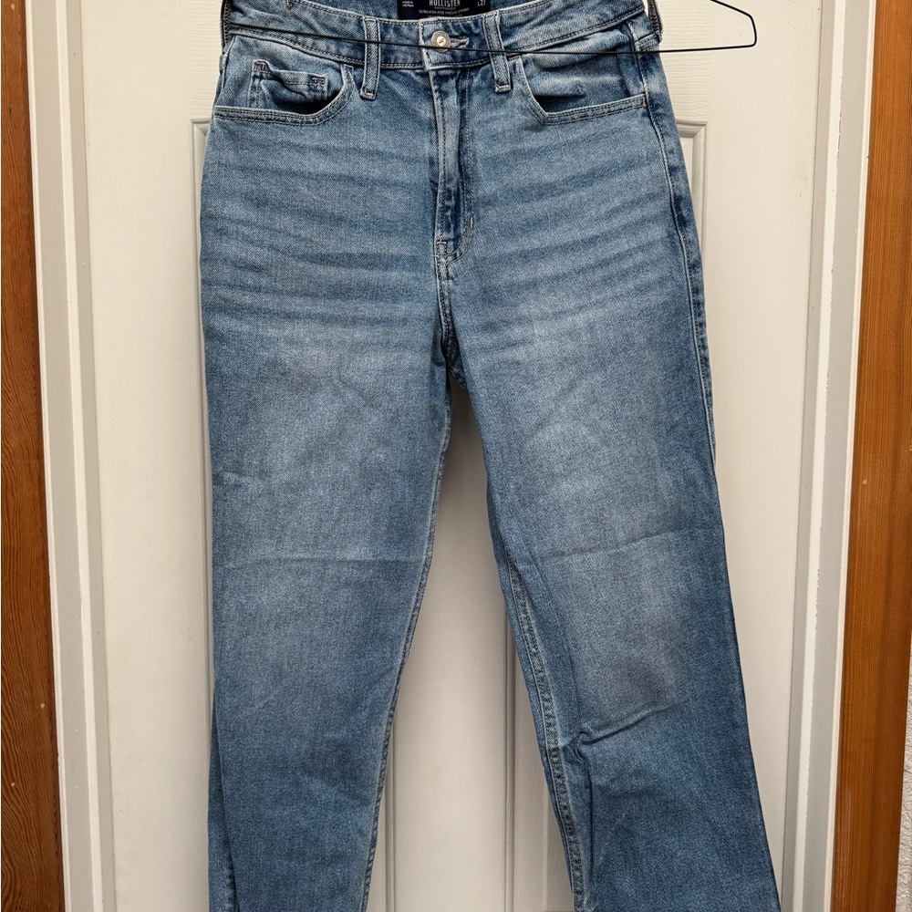 Hollister Ultra High-Rise Vintage Straight Jeans - Blue